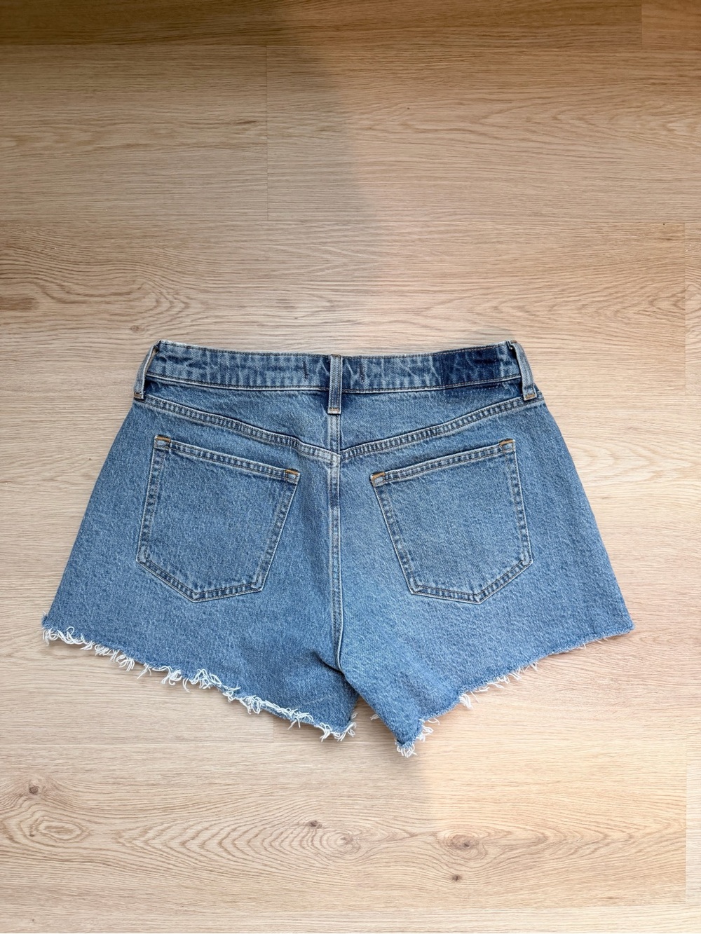 Abercrombie & Fitch A Line Curve Love Light Blue Denim Cutoff Shorts - Women - Picture 2 of 3
